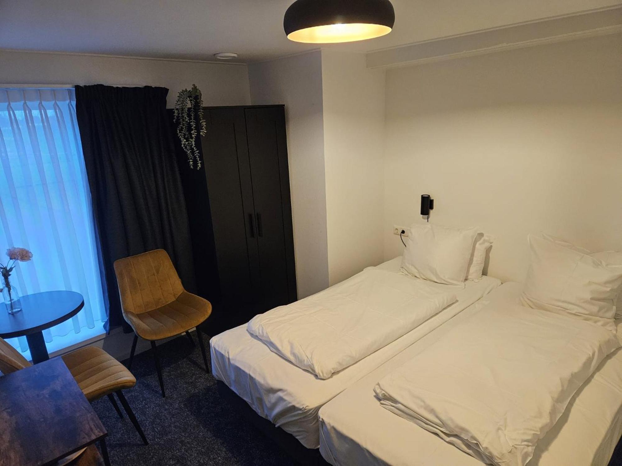Hotel Restaurant De Stadsherberg フラネケル エクステリア 写真