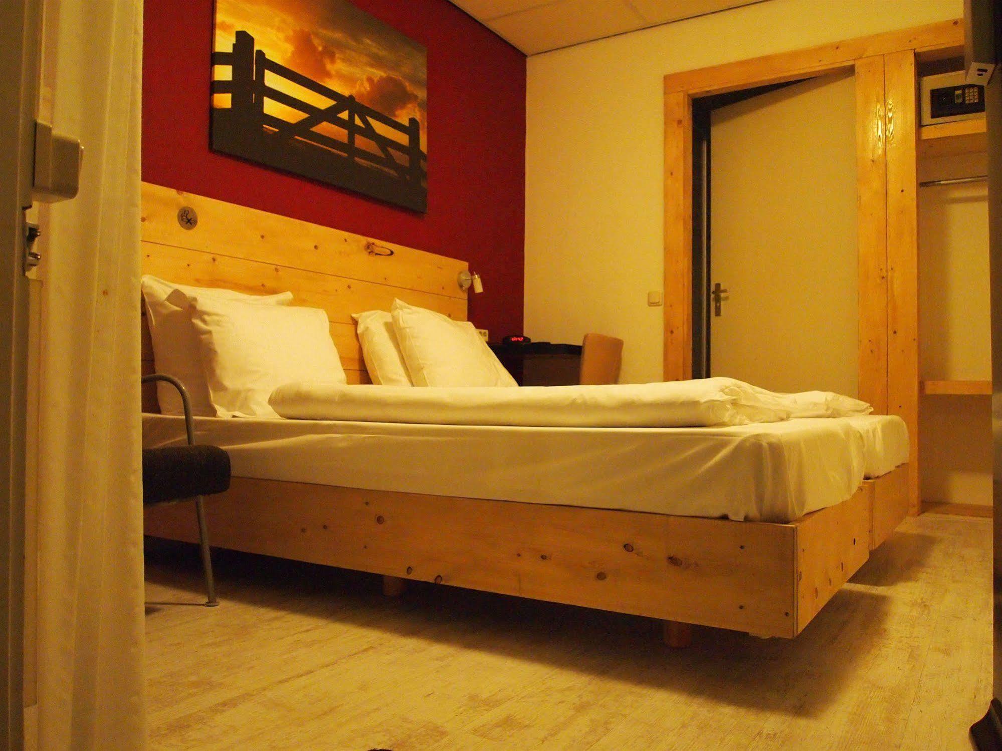 Hotel Restaurant De Stadsherberg フラネケル エクステリア 写真