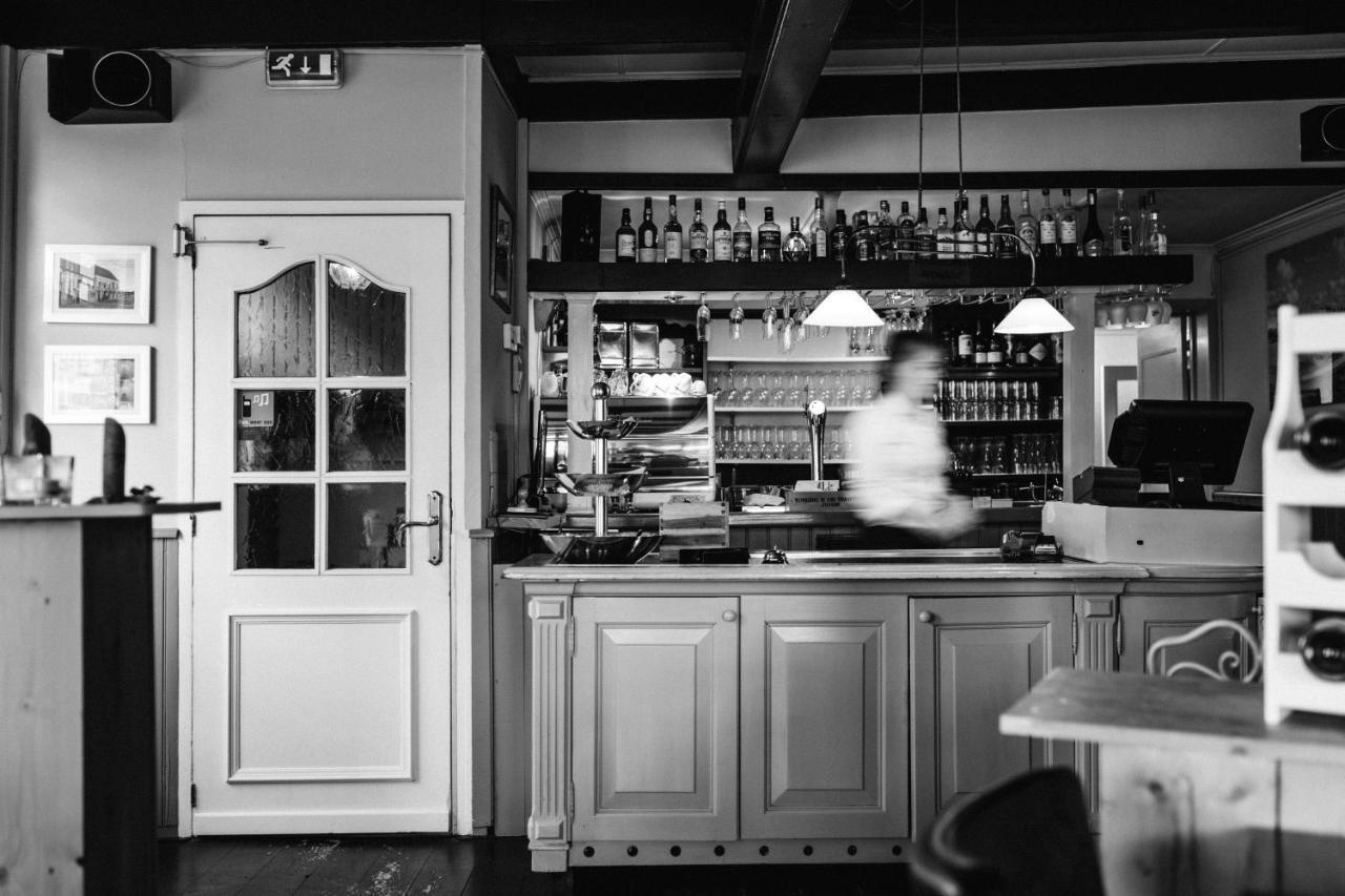 Hotel Restaurant De Stadsherberg フラネケル エクステリア 写真